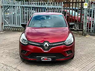Used 2026 Renault Clio Dynamique S Nav Red - Interior and Exterior details 7