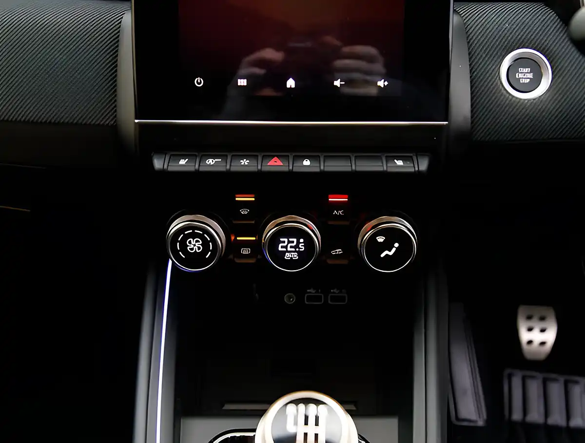 Used 2026 Renault Clio Esprit Alpine Grey - Interior and Exterior details 19