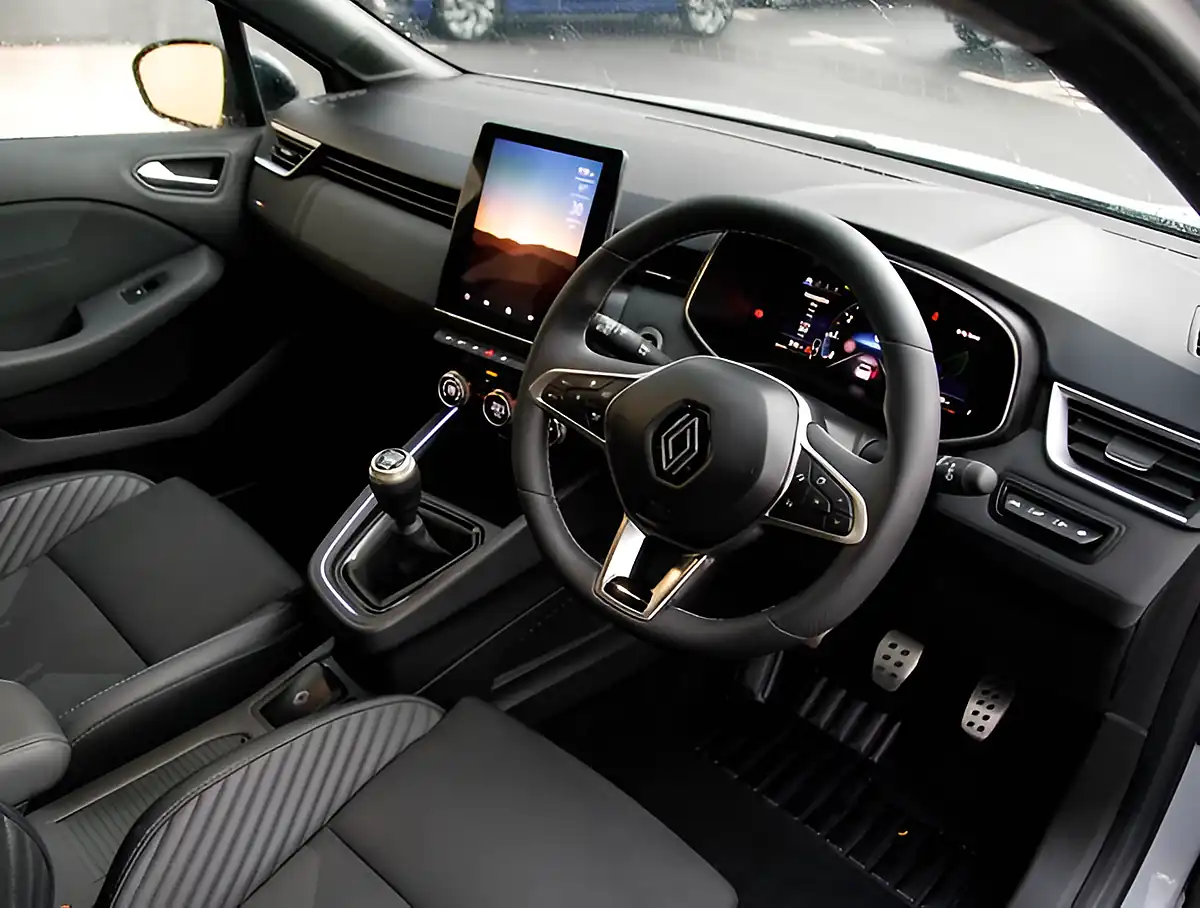 Used 2026 Renault Clio Esprit Alpine Grey - Interior and Exterior details 4