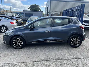 Used 2026 Renault Clio Play Titanium Grey Met - Interior and Exterior details 10