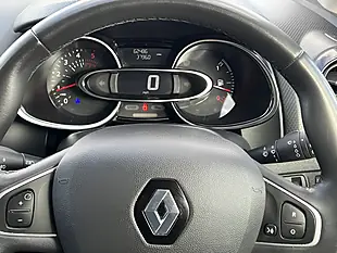 Used 2026 Renault Clio Play Titanium Grey Met - Interior and Exterior details 13