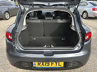 Used 2026 Renault Clio Play Titanium Grey Met - Interior and Exterior details 17