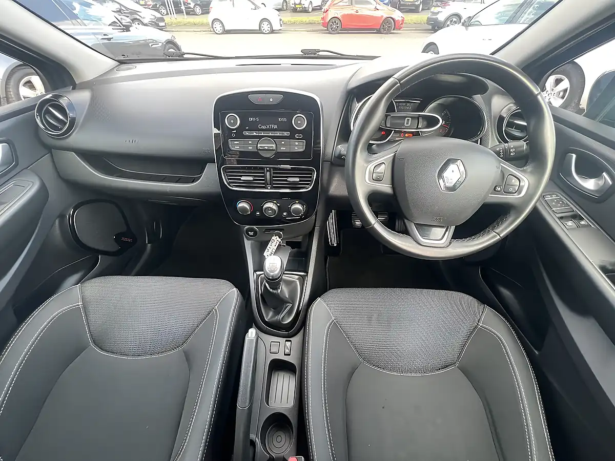 Used 2026 Renault Clio Play Titanium Grey Met - Interior and Exterior details 2