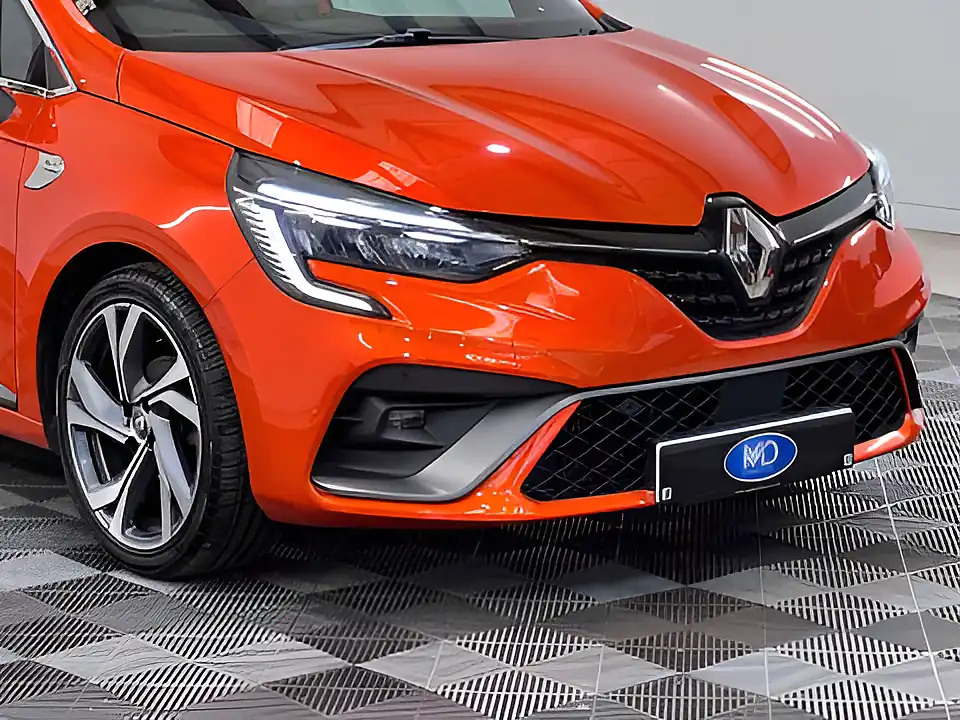 Used 2026 Renault Clio RS Line Bose Valencia Orange - Interior and Exterior details 17