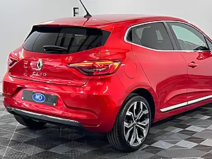 Used 2026 Renault Clio S Edition Flame Red - Interior and Exterior details 18