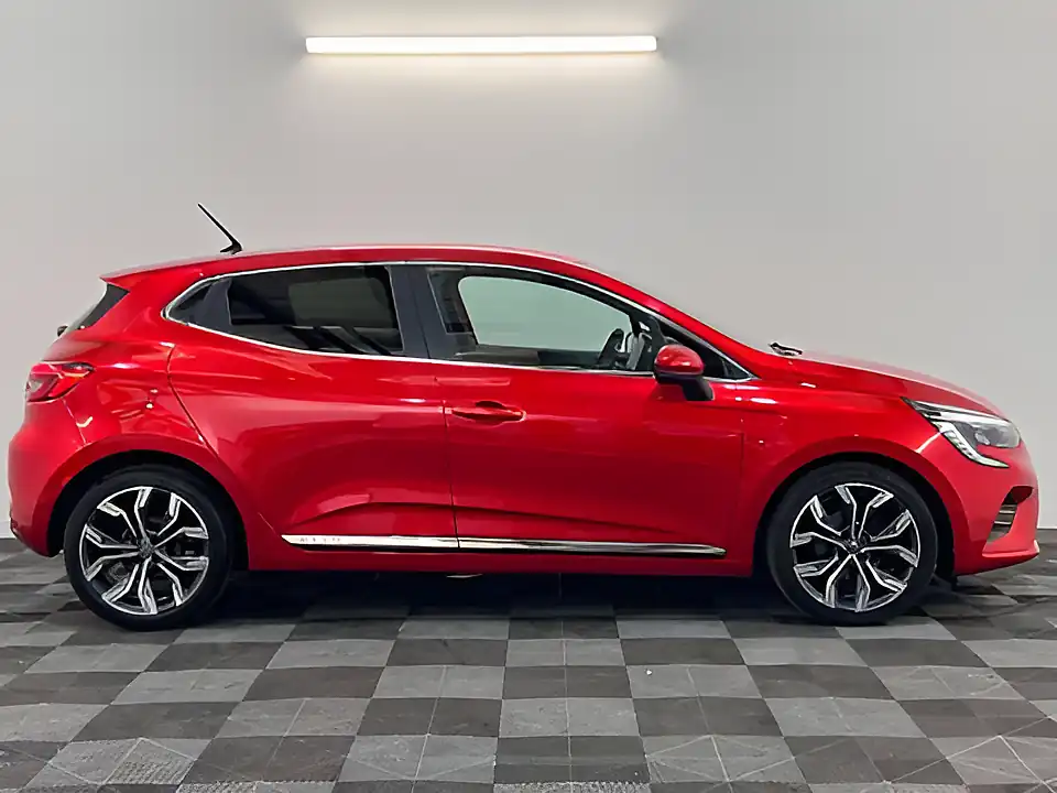 Used 2026 Renault Clio S Edition Flame Red - Interior and Exterior details 2