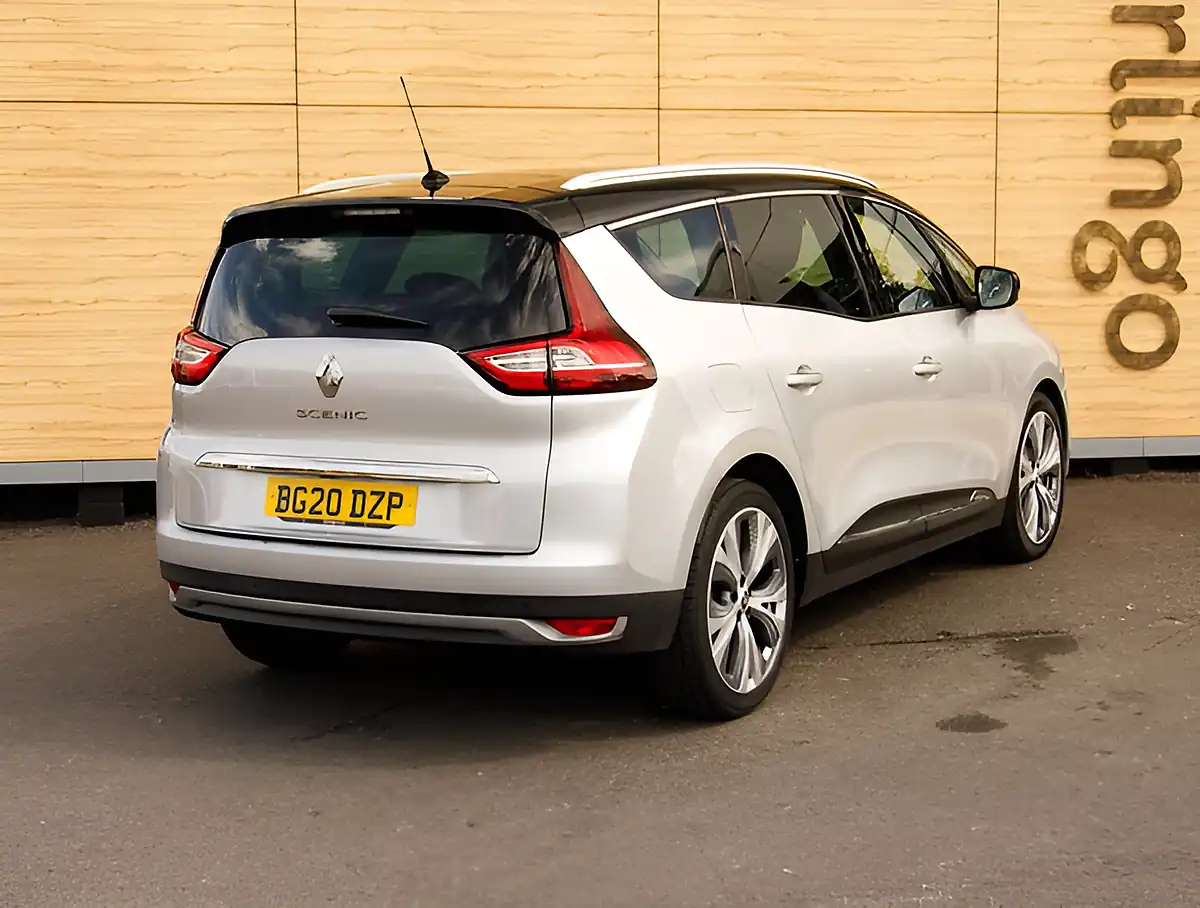 Used 2026 Renault Grand Scenic Signature Silver/Black - Interior and Exterior details 2
