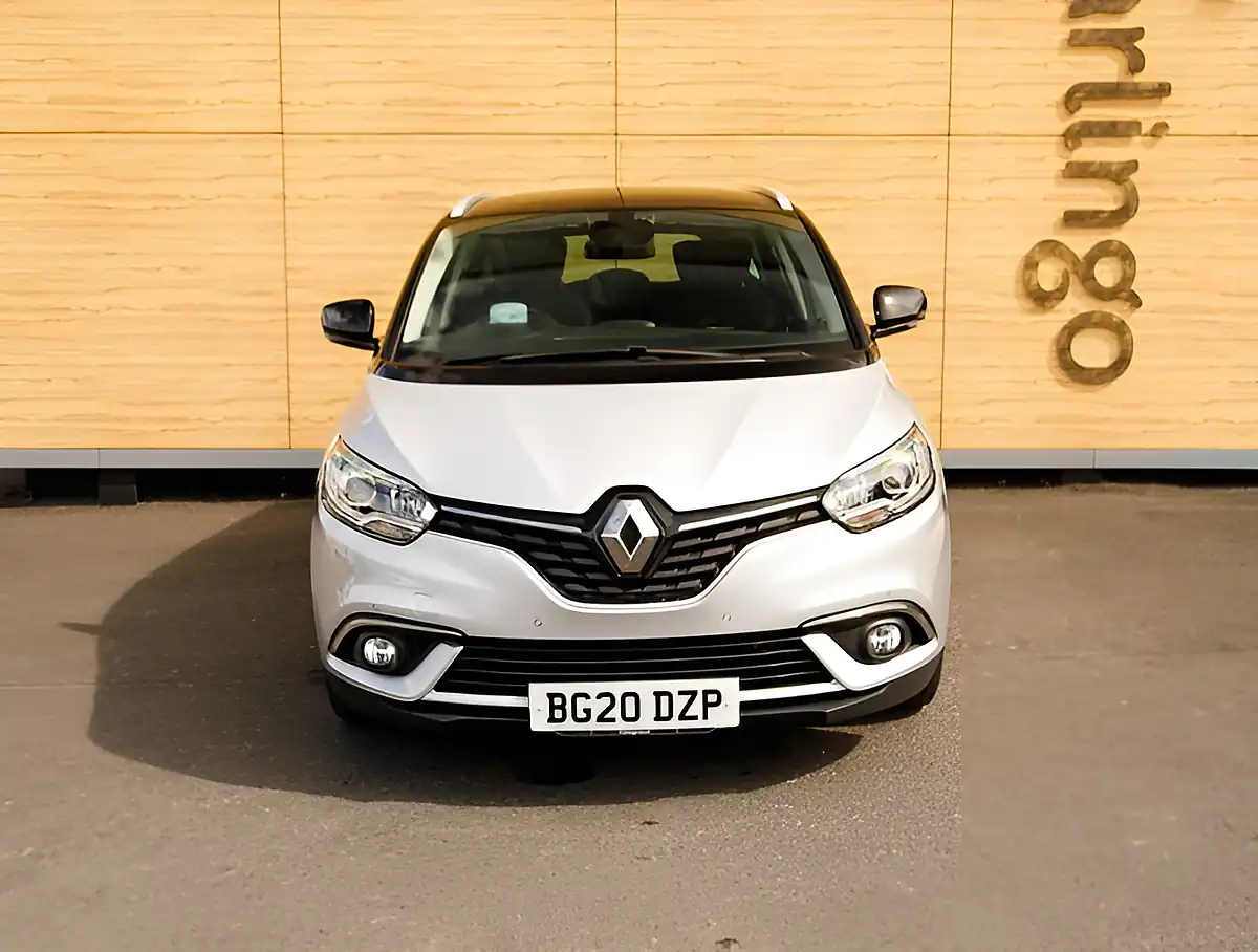 Used 2026 Renault Grand Scenic Signature Silver/Black - Interior and Exterior details 5