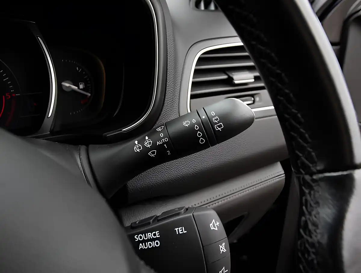 Used 2026 Renault Koleos GT Line Admiral Blue - Interior and Exterior details 11