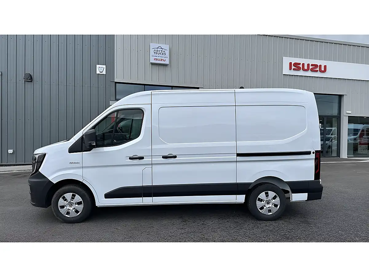 Used 2026 Renault Master Advance Mineral White - Interior and Exterior details 2