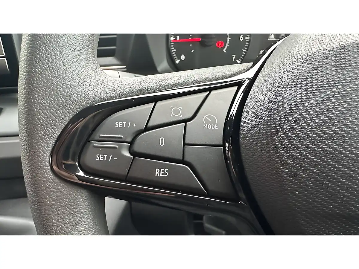 Used 2026 Renault Master Advance Mineral White - Interior and Exterior details 5