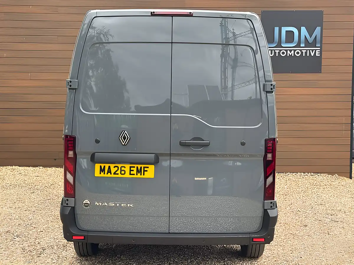 Used 2026 Renault Master LM35 Advance Grey - Interior and Exterior details 4