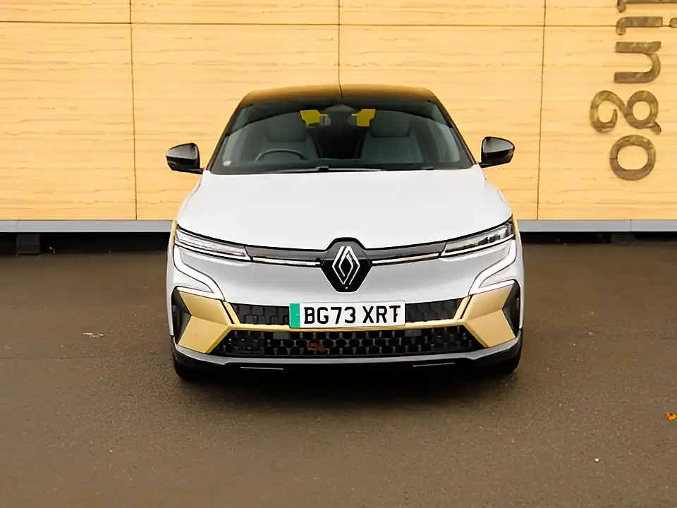 Used 2026 Renault Megane Iconic Grey/Black - Interior and Exterior details 5