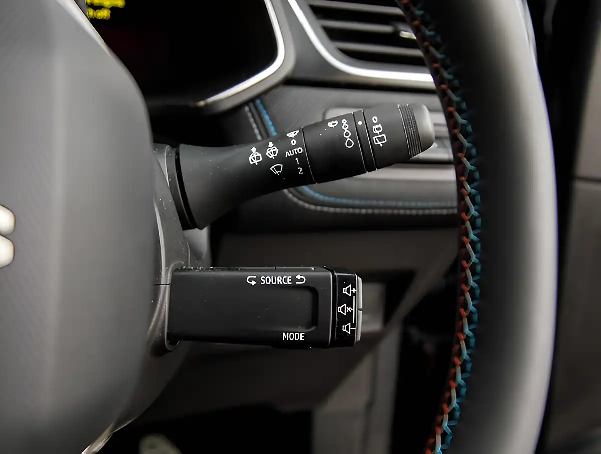 Used 2026 Renault Symbioz Techno Esprit Alpine Black - Interior and Exterior details 12