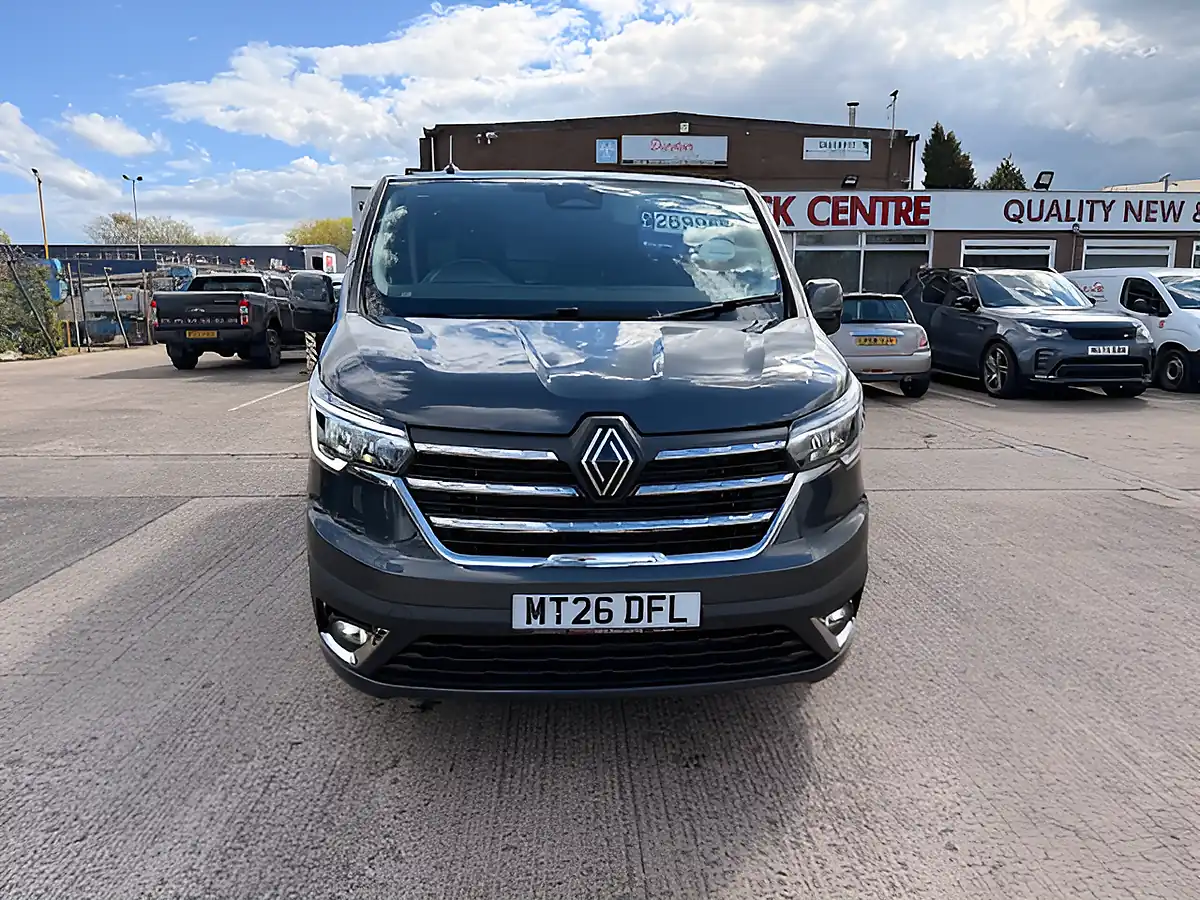 Used 2026 Renault Trafic SL30 Extra Sport Grey - Interior and Exterior details 12