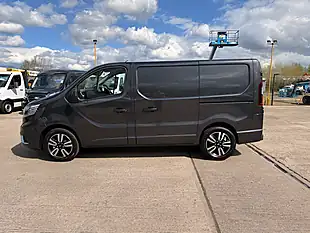 Used 2026 Renault Trafic SL30 Extra Sport Grey - Interior and Exterior details 7