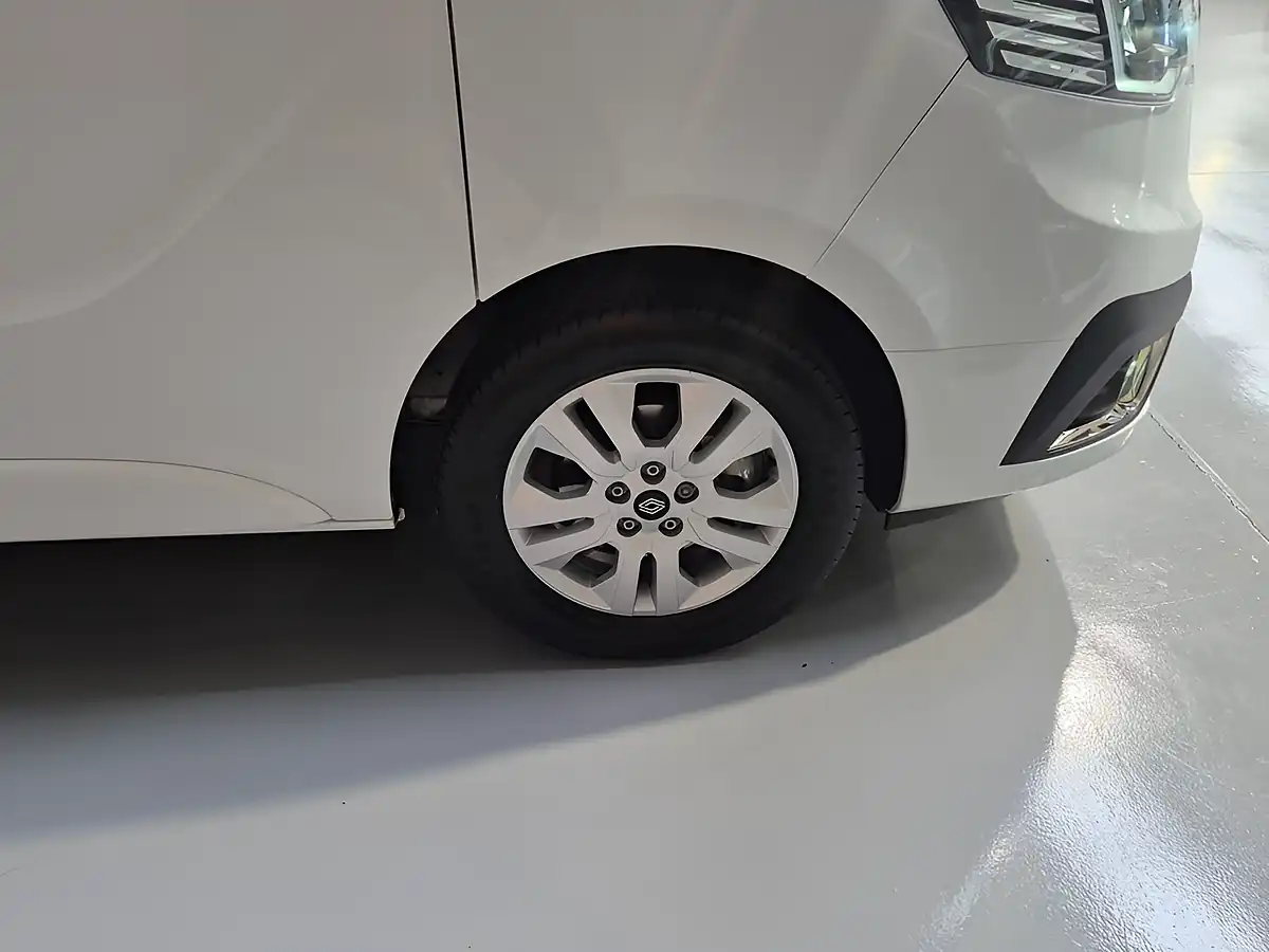 Used 2026 Renault Trafic SL30 Extra White - Interior and Exterior details 11
