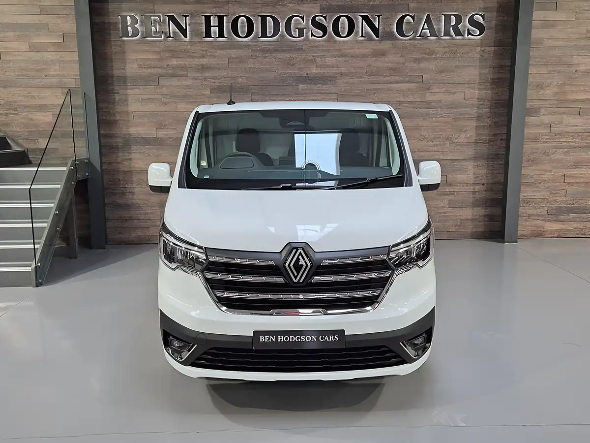 Used 2026 Renault Trafic SL30 Extra White - Interior and Exterior details 2