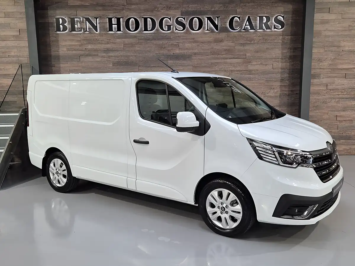Used 2026 Renault Trafic SL30 Extra White - Interior and Exterior details 3
