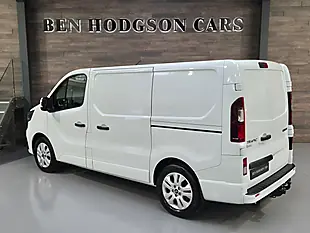 Used 2026 Renault Trafic SL30 Extra White - Interior and Exterior details 7