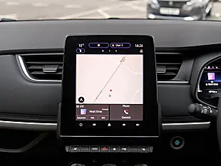 Used 2026 Renault Zoe Iconic Purple - Interior and Exterior details 12
