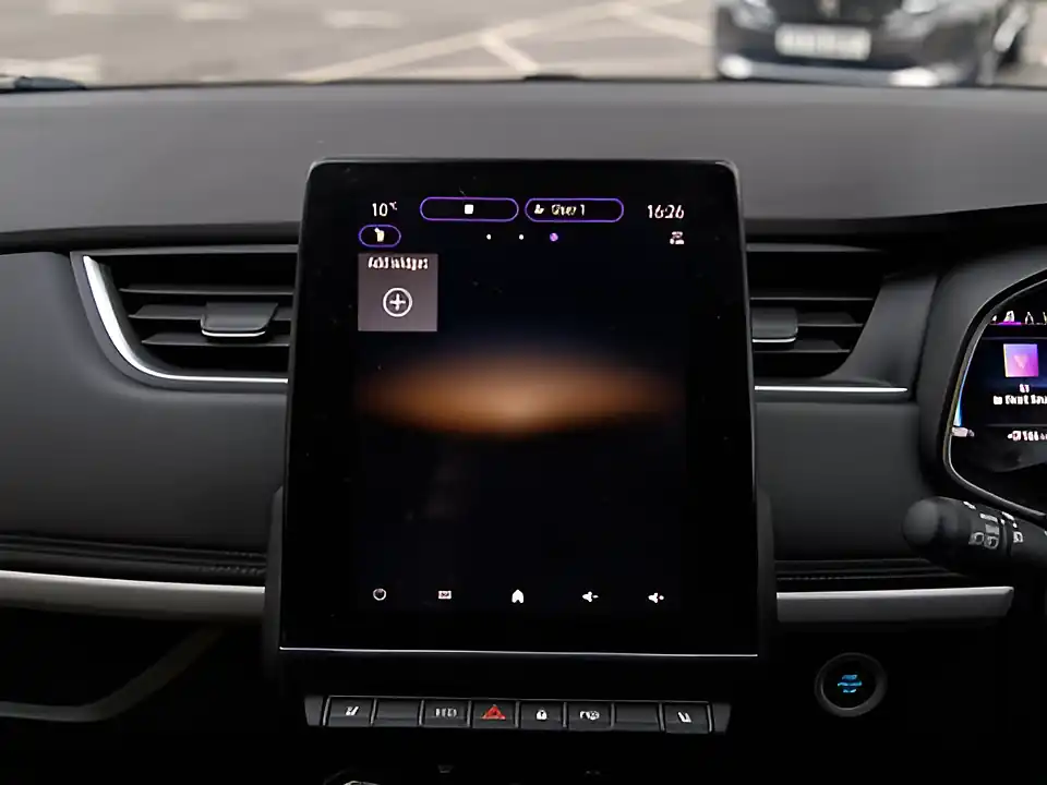 Used 2026 Renault Zoe Iconic Purple - Interior and Exterior details 13