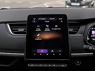 Used 2026 Renault Zoe Iconic Purple - Interior and Exterior details 16