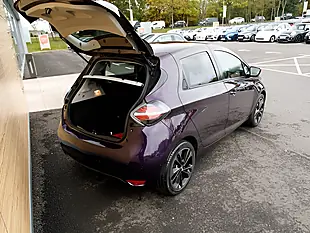 Used 2026 Renault Zoe Iconic Purple - Interior and Exterior details 20