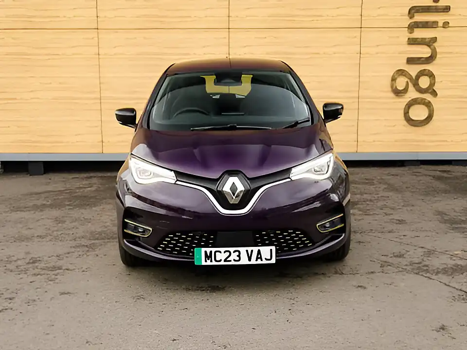 Used 2026 Renault Zoe Iconic Purple - Interior and Exterior details 5
