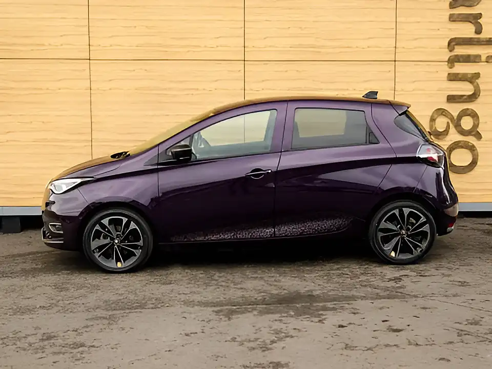 Used 2026 Renault Zoe Iconic Purple - Interior and Exterior details 9