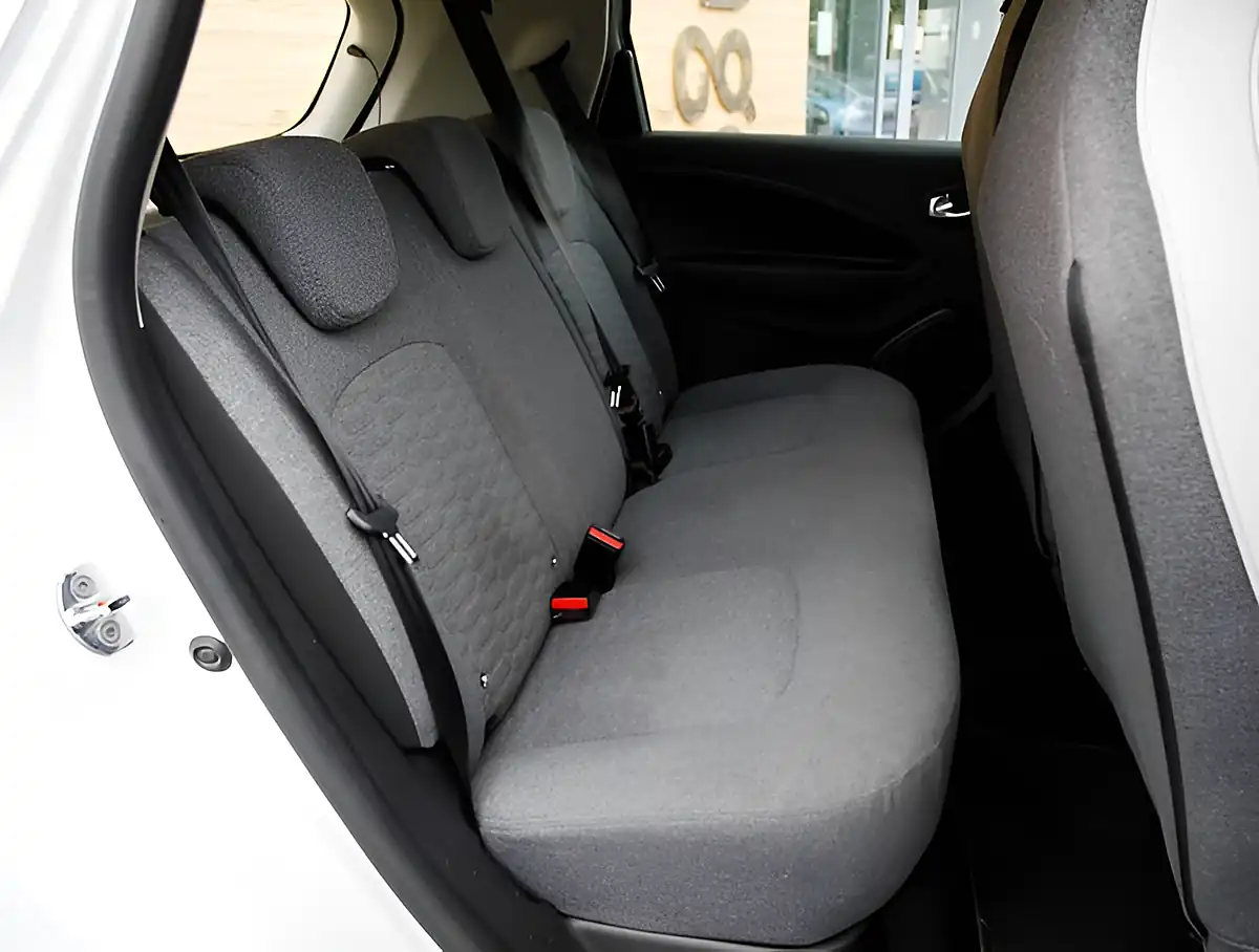 Used 2026 Renault Zoe Se White - Interior and Exterior details 19