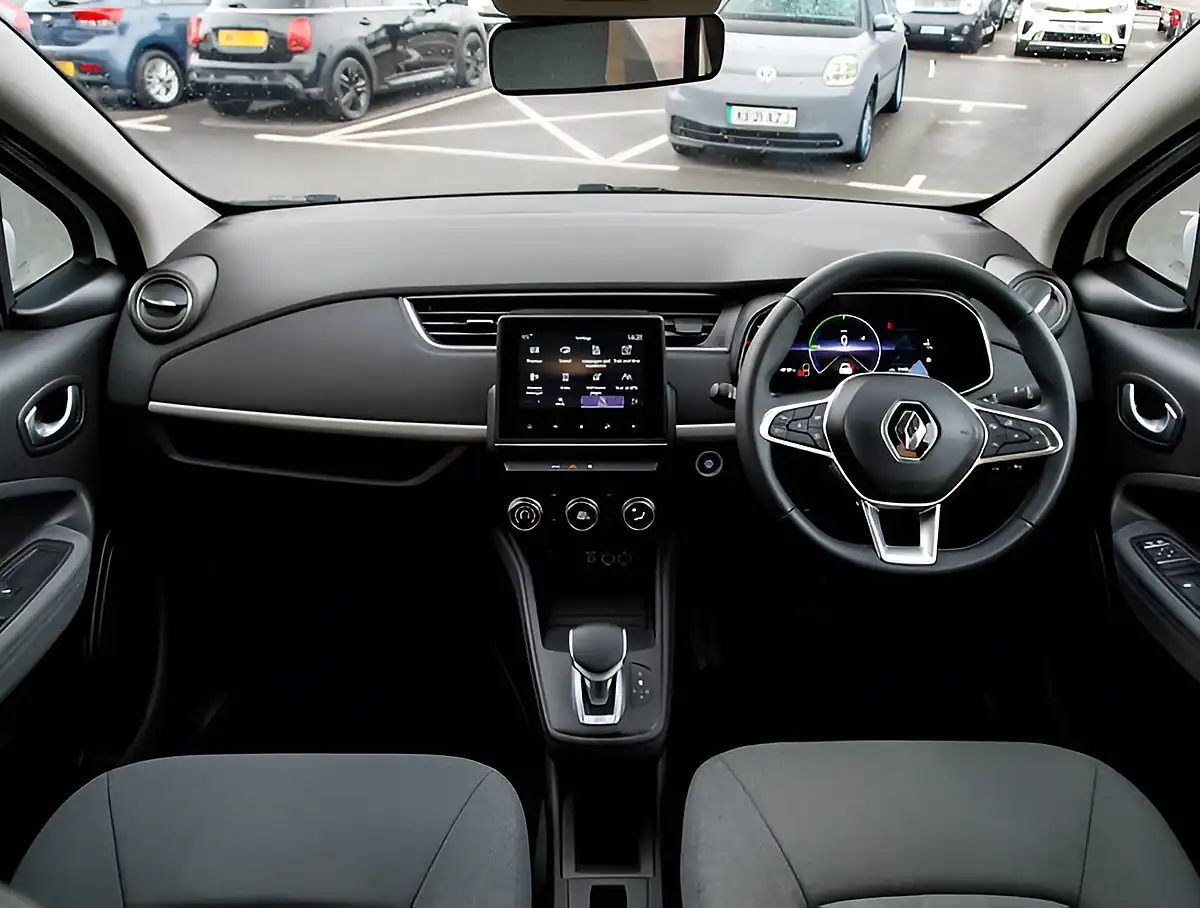 Used 2026 Renault Zoe Se White - Interior and Exterior details 3