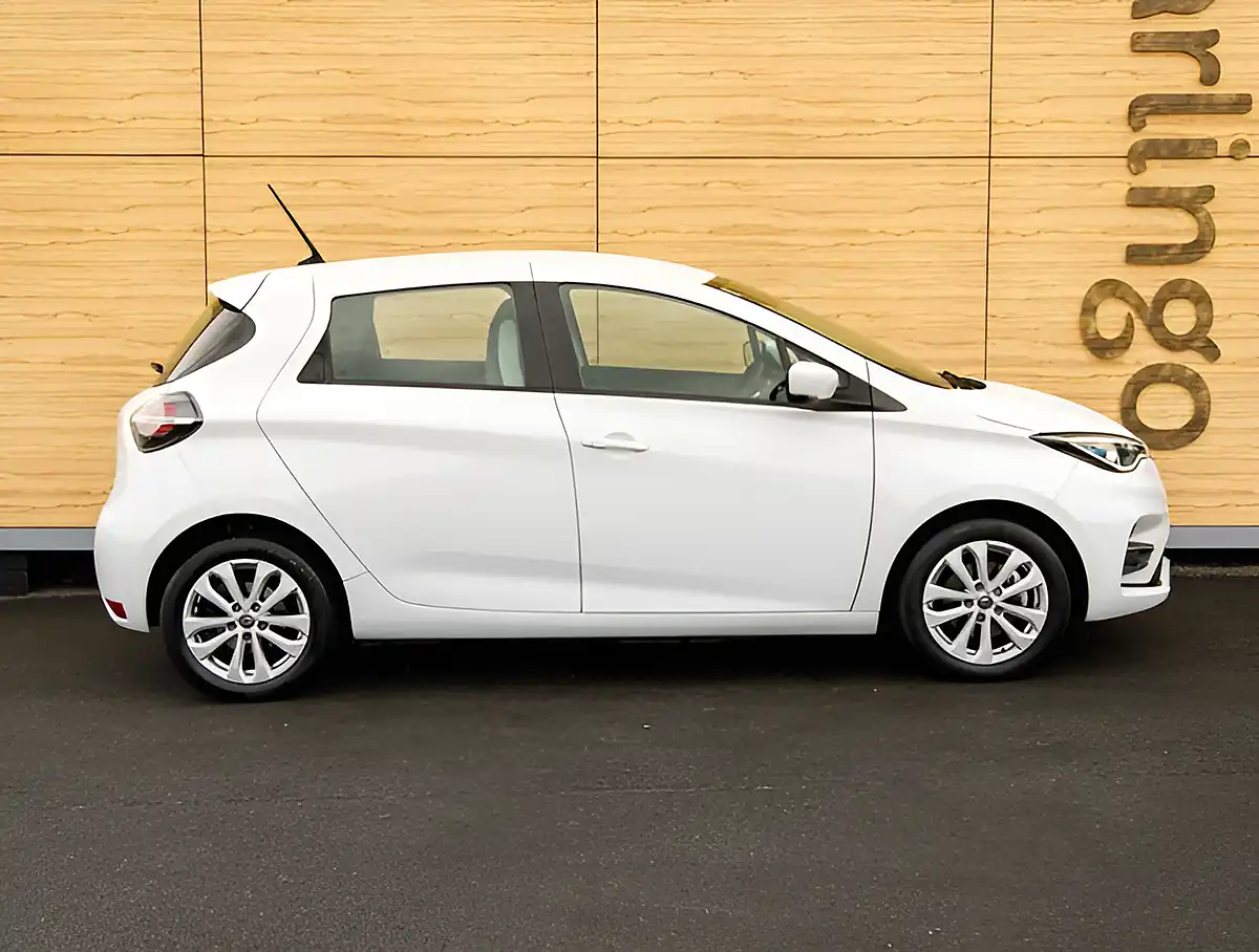 Used 2026 Renault Zoe Se White - Interior and Exterior details 8