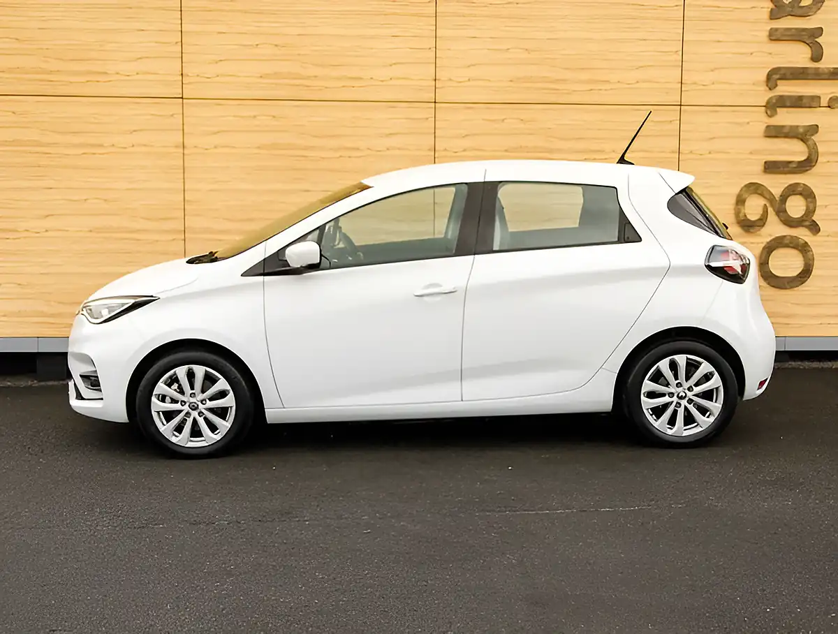 Used 2026 Renault Zoe Se White - Interior and Exterior details 9