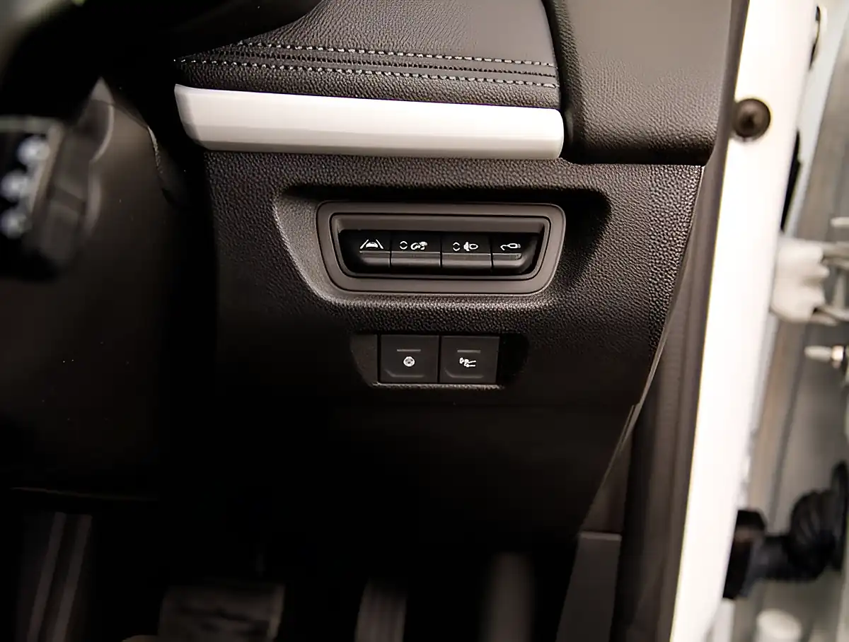 Used 2026 Renault Zoe Techno White - Interior and Exterior details 10