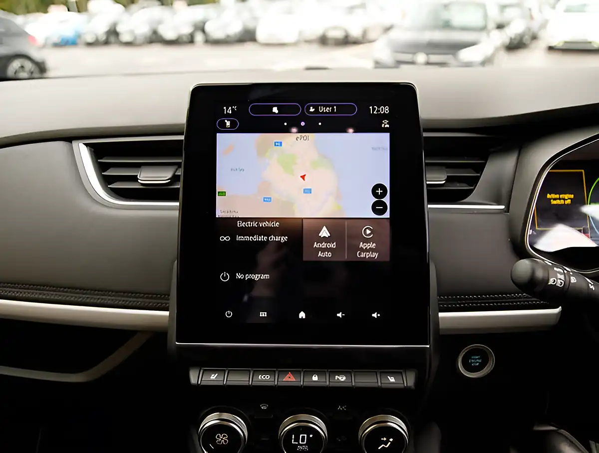 Used 2026 Renault Zoe Techno White - Interior and Exterior details 12