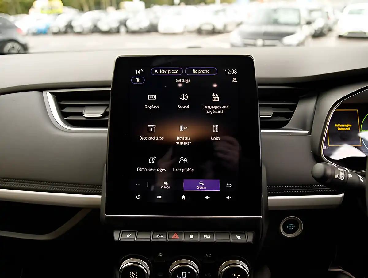 Used 2026 Renault Zoe Techno White - Interior and Exterior details 17