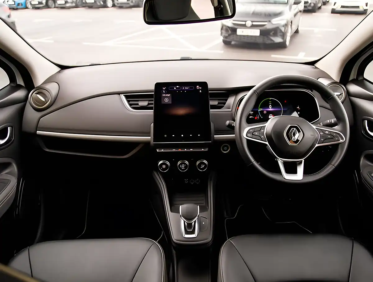 Used 2026 Renault Zoe Techno White - Interior and Exterior details 3