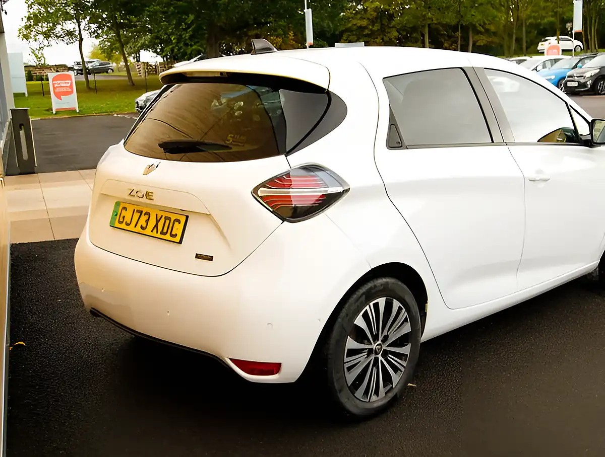 Used 2026 Renault Zoe Techno White - Interior and Exterior details 7