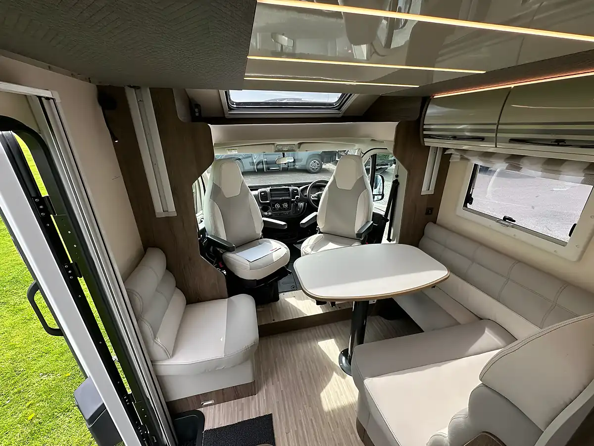 Used 2026 Roller Team T-Line 700 - Interior and Exterior details 9