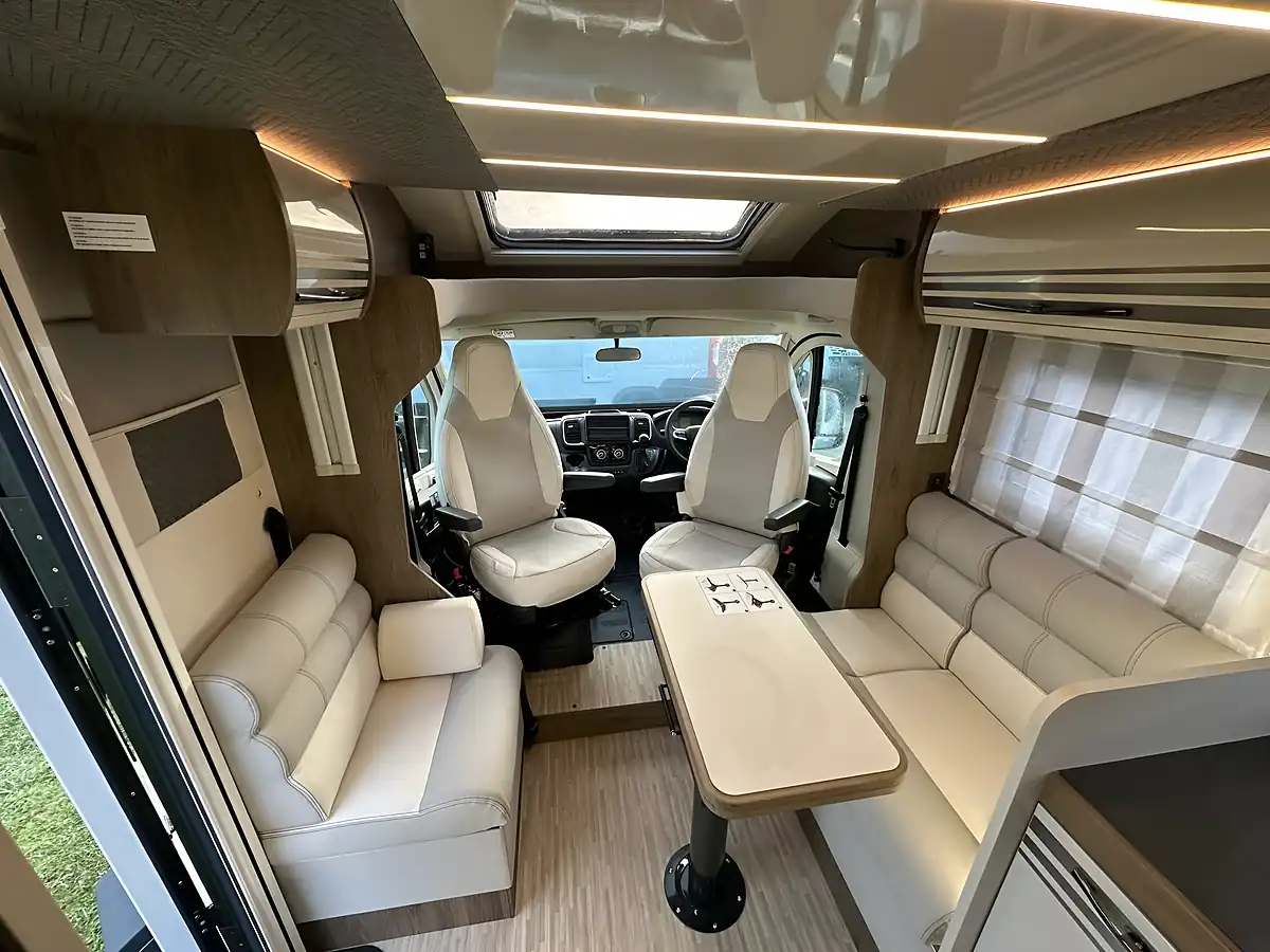 Used 2026 Roller Team T-Line 740 Metallic Black - Interior and Exterior details 11