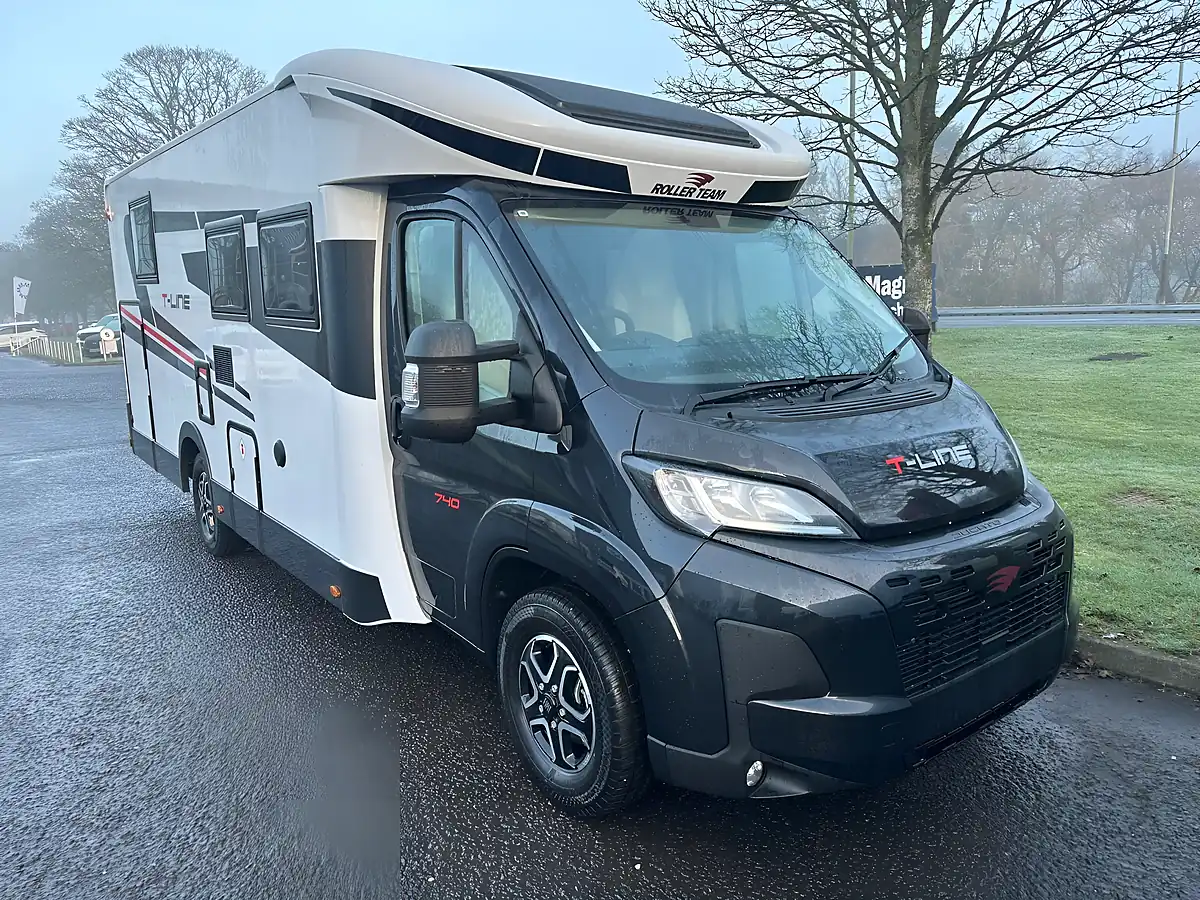 Used 2026 Roller Team T-Line 740 Metallic Black - Interior and Exterior details 2