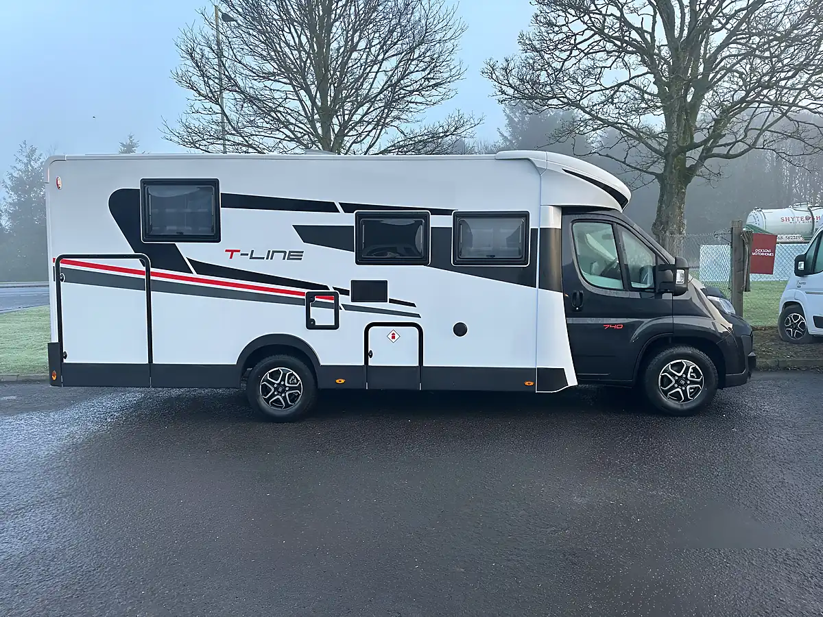 Used 2026 Roller Team T-Line 740 Metallic Black - Interior and Exterior details 3