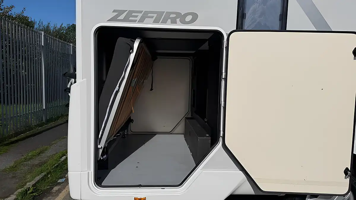 Used 2026 Roller Team Zefiro 675 - Interior and Exterior details 6