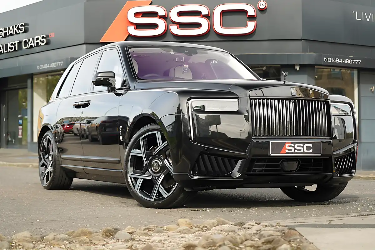 Used 2026 Rolls-Royce Cullinan Series Ii Black Badge Black - Front View