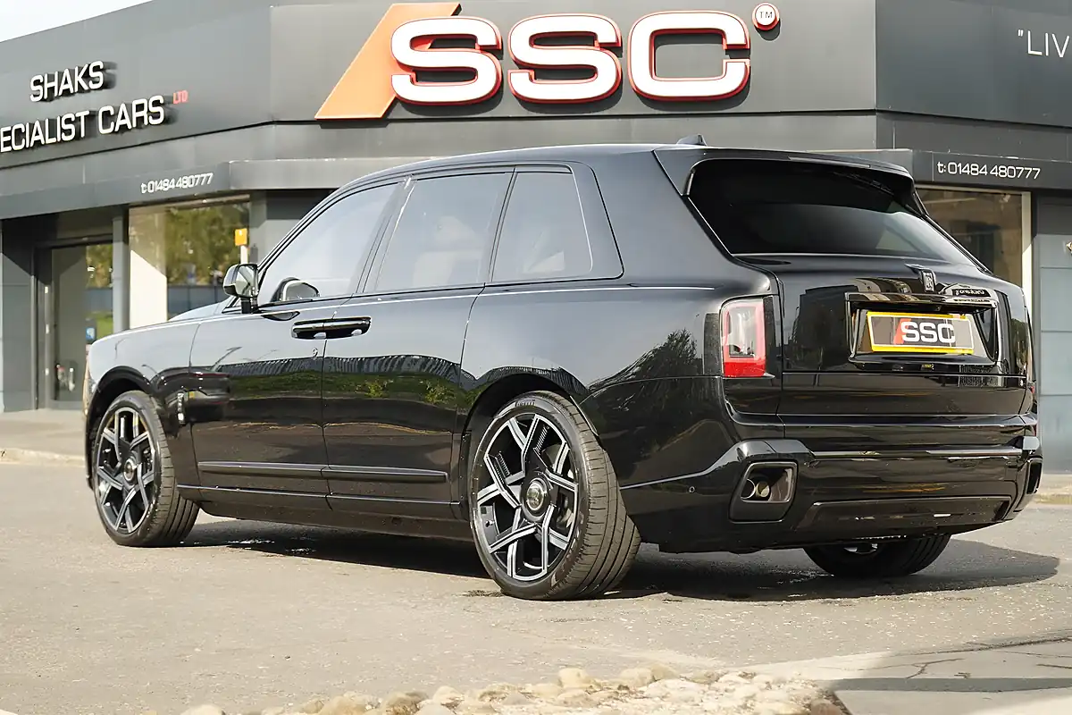 Used 2026 Rolls-Royce Cullinan Series Ii Black Badge Black - Interior and Exterior details 10