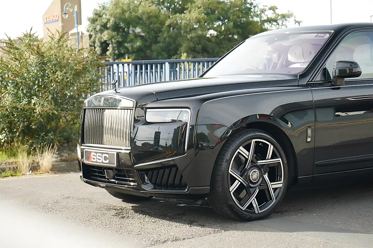 Used 2026 Rolls-Royce Cullinan Series Ii Black Badge Black - Interior and Exterior details 9