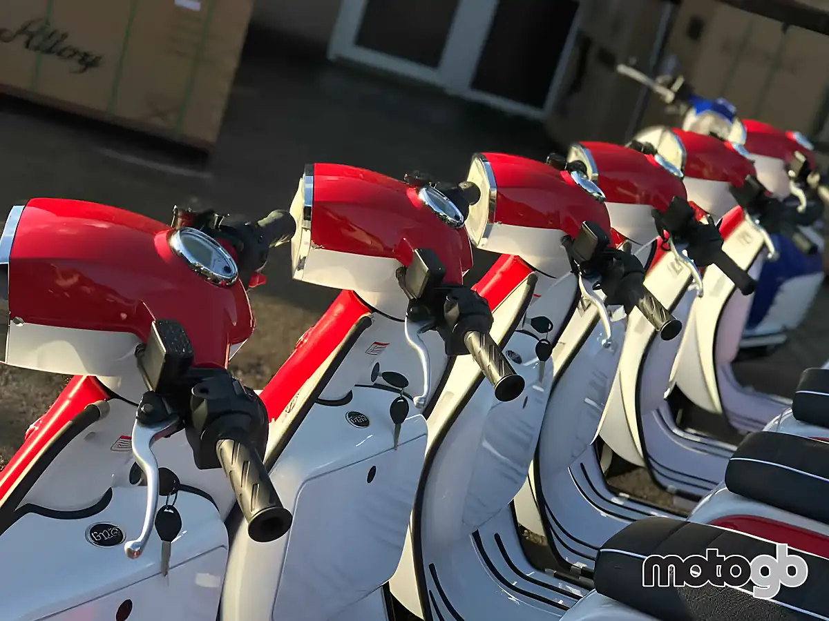 Used 2026 Royal Alloy GT 125 Grey - Interior and Exterior details 15