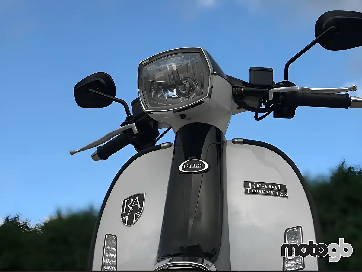 Used 2026 Royal Alloy GT 125 Grey - Interior and Exterior details 17