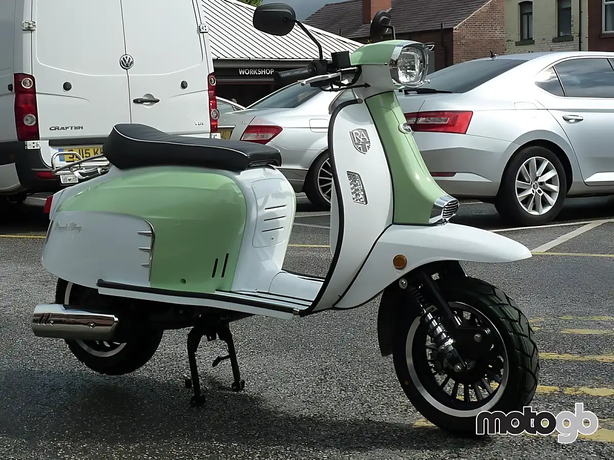 Used 2026 Royal Alloy GT 125 Grey - Interior and Exterior details 6